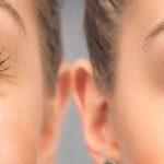 Skuteczność nowoczesnej terapii enzymatycznej w redukcji worków pod oczami